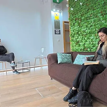 Hostel Aiora