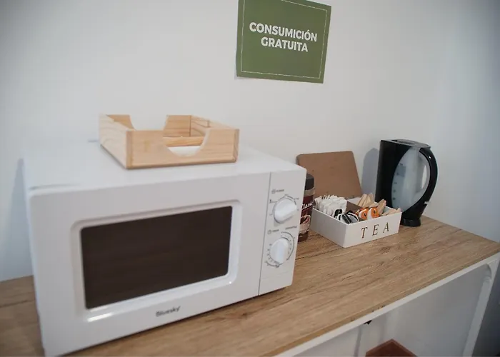 Aiora بيت شباب